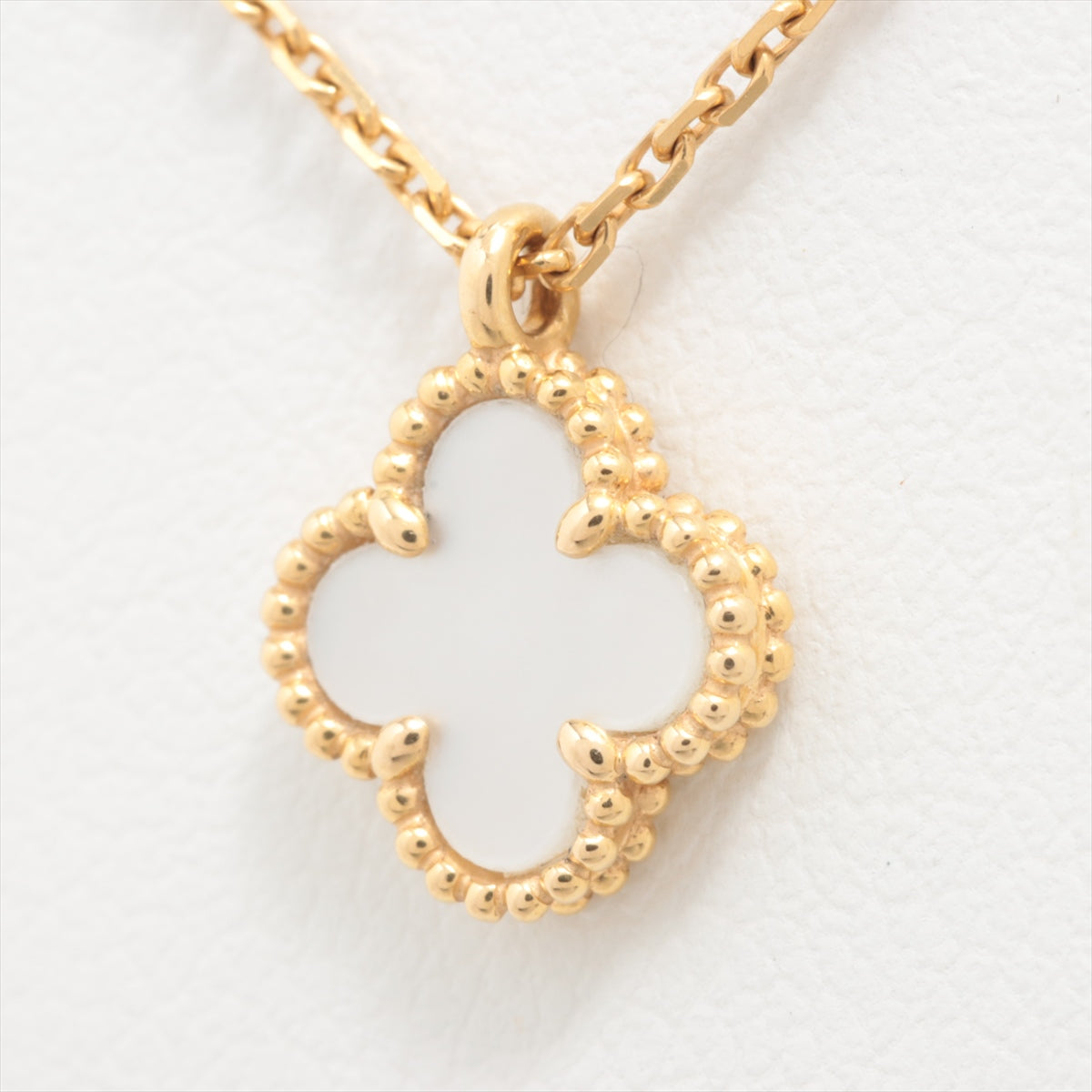 Van Cleef & Arpels Sweet Alhambra shells Necklace 750(YG) 3.0g