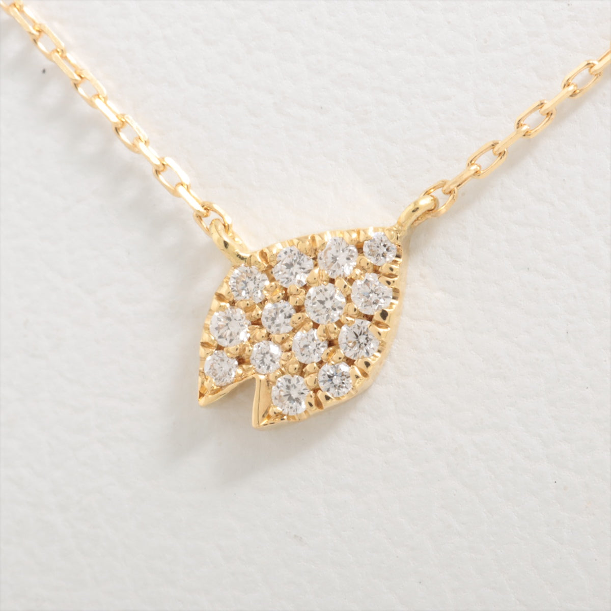 AHKAH Sakura Pavé diamond Necklace K18(YG) 1.0g 0.06