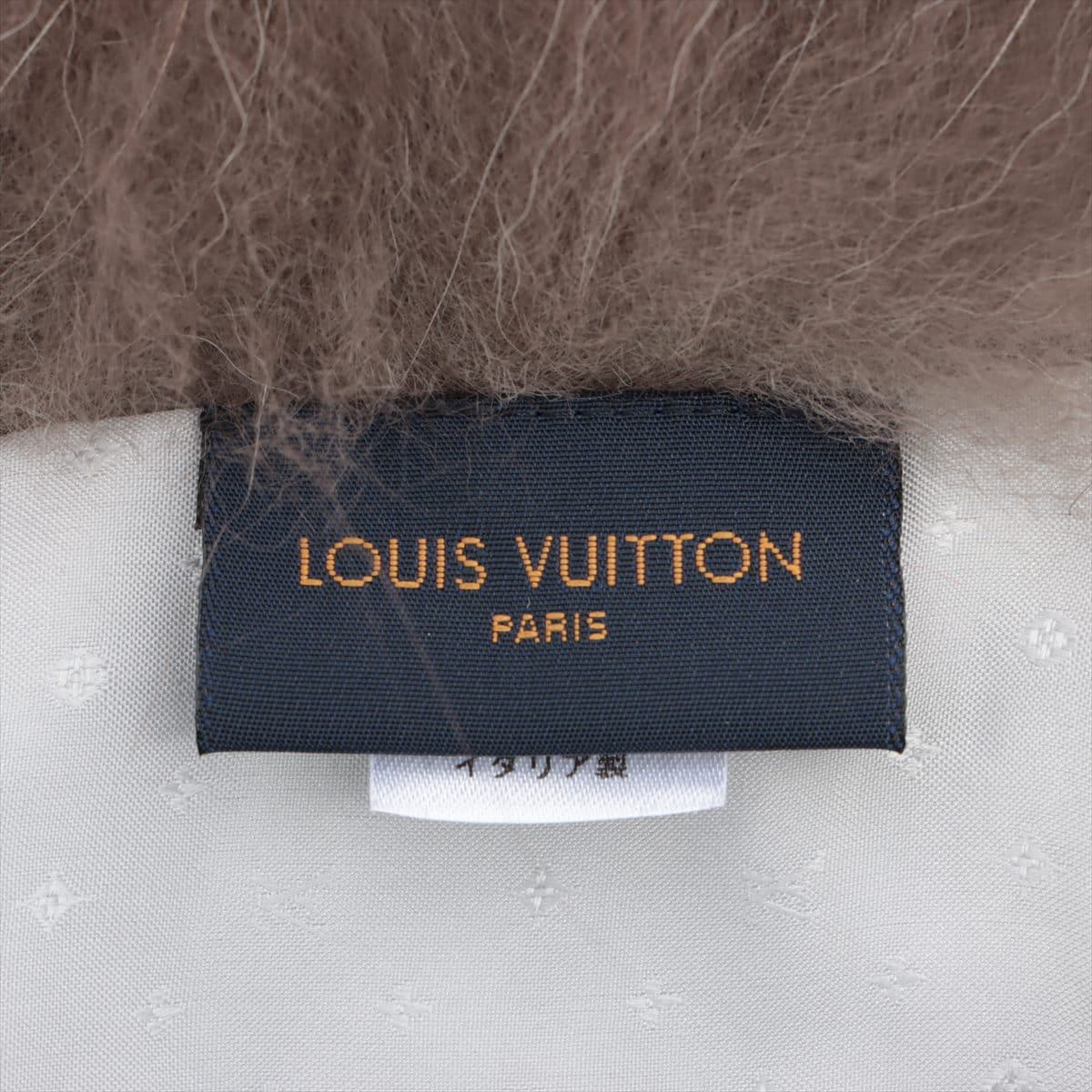 Louis Vuitton AL0197 Scarf Fox Grey M70720